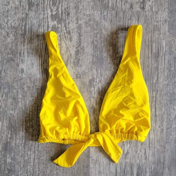 GIANNI BINI SOLID TIE FRONT TUNNEL TOP - Picture 3 of 4